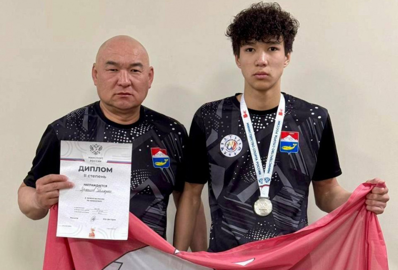 Кикбоксер из Усть-Камчатска стал Мастером спорта России