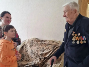 ​Камчатских ветеранов войны поздравили с Днём Победы песнями и стихами 2