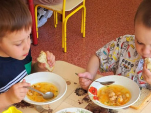 Первые уловы лосося направлены в социальные учреждения Усть-Камчатского района