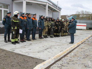 Масштабная тренировка камчатских пожарных проведена на нефтебазе в Петропавловске-Камчатском 16