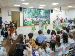 ​В Петропавловске-Камчатском прошёл семейный фестиваль с гала-концертом и подарками для воспитанников детских садов 8