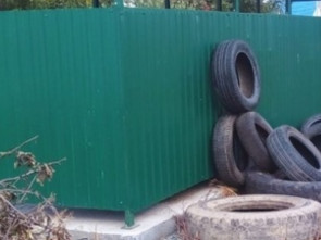 Автопокрышки на площадках ТКО в Петропавловске — это проблема. Законодатели Камчатки нашли путь решения