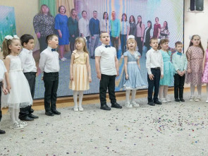 ​В Петропавловске-Камчатском прошёл семейный фестиваль с гала-концертом и подарками для воспитанников детских садов 1