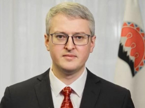 Губернатор Камчатки Владимир Солодов поздравил жителей края с Днём России