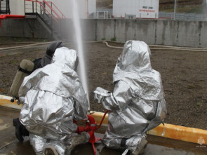 Масштабная тренировка камчатских пожарных проведена на нефтебазе в Петропавловске-Камчатском 5
