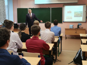 «Завтраки с учёными»: камчатских школьников знакомят с профессиями и говорят о науке