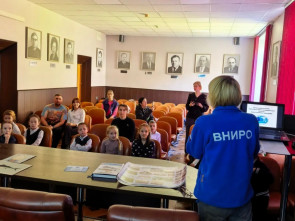 Камчатские школьники &laquo;примерили&raquo; профессию ихтиолога 0