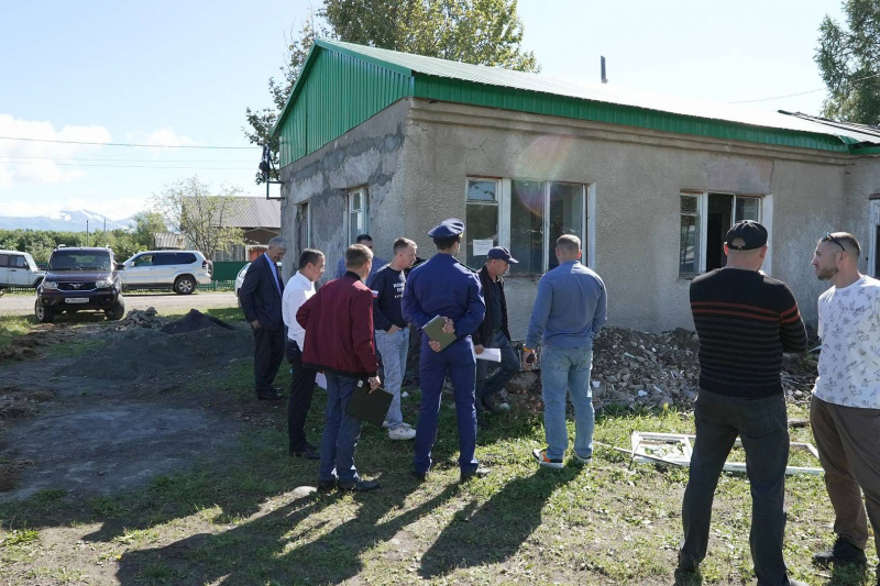 Ремонт здравпункта в Северных Коряках – под депутатским контролем