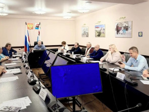 Погоня за кадром: На Камчатке хотят защитить косаток от навязчивых туристов