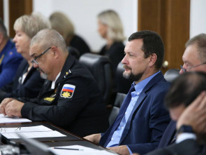В Заксобрании Камчатки назвали руководителей комитетов 8