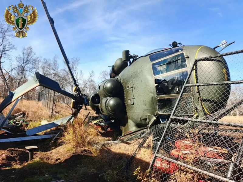 После жёсткой посадки грузового вертолета Ми-8 у реки Жупанова пострадавших нет