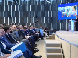 Алексей Чекунков поблагодарил Ирину Яровую за законы, направленные на развитие Дальнего Востока 1
