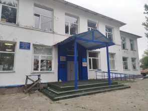 Молодой рабочий погиб, упав с крыши школы в камчатском селе Соболево