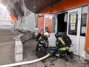 На рынке на 6 км в Петропавловске локализовали пожар на 250 кв. метрах 3