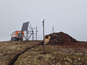 На камчатском вулкане Горелом установили третью сейсмостанцию