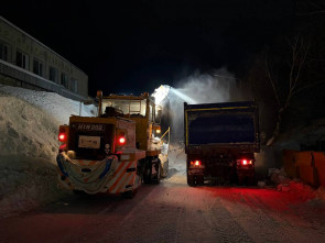 В Петропавловске-Камчатском продолжают устранять последствия циклона 1