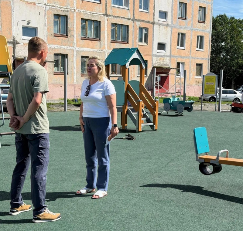 Камчатские депутаты проверили ход благоустройства дворов в Чапаевке и Нагорном