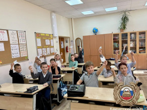 Камчатских школьников научили делать световозвращатели 1