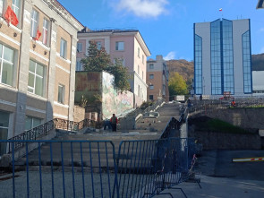 На Камчатке продолжается обновление центральных лестничных переходов 0